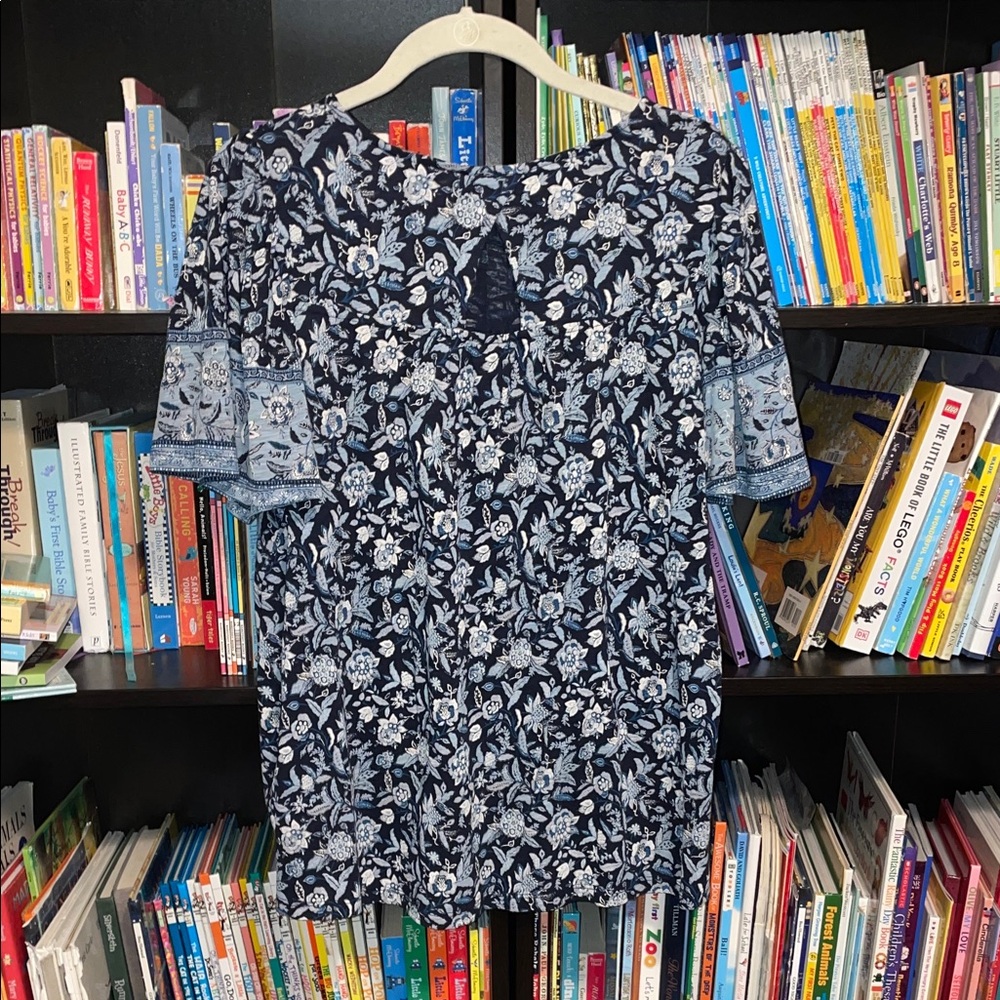 Lucky Brand Navy and White Floral Top - Picture 3 of 6